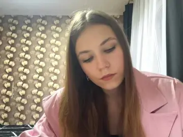 HildredMoralis  live sex cam