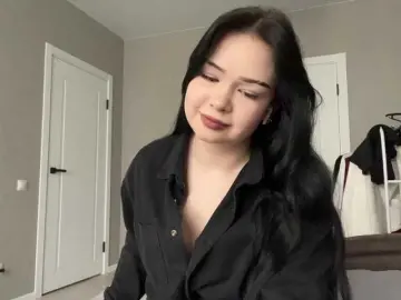 MiaAsterr  live sex cam