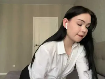 MiaAsterr  live sex cam