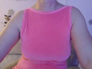 GoodSnowQueen  live sex cam