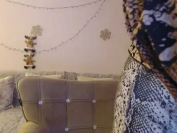 GoodSnowQueen  live sex cam