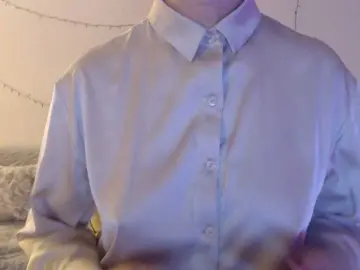 GoodSnowQueen  live sex cam