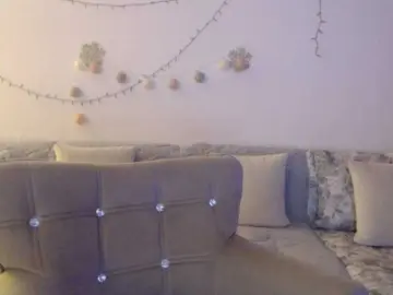 GoodSnowQueen  live sex cam