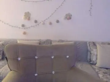 GoodSnowQueen  live sex cam