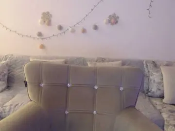 GoodSnowQueen  live sex cam