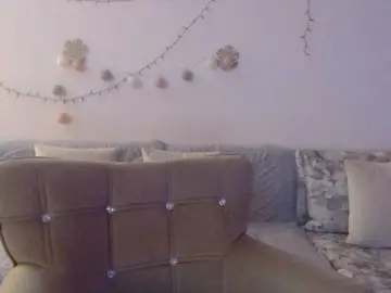 GoodSnowQueen  live sex cam