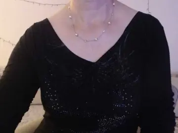 GoodSnowQueen  live sex cam