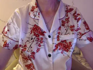 GoodSnowQueen  live sex cam