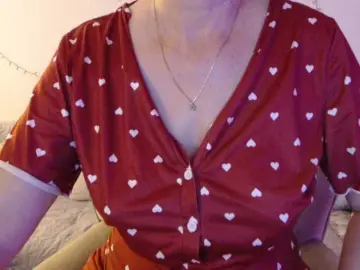 GoodSnowQueen  live sex cam