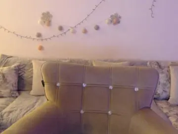 GoodSnowQueen  live sex cam