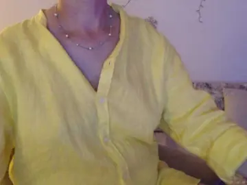 GoodSnowQueen  live sex cam