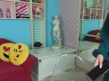 Brianna-Joy  live sex cam