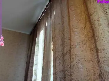 CarolinaDiamond33  live sex cam