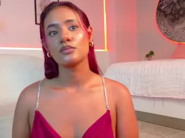 DollyBrowncc  live sex cam