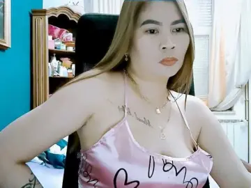 GoddessMia  live sex cam