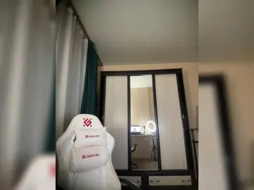 KiraWhite  live sex cam