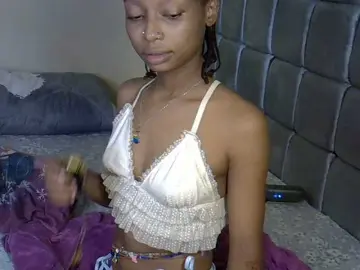 PetiteAlexa  live sex cam