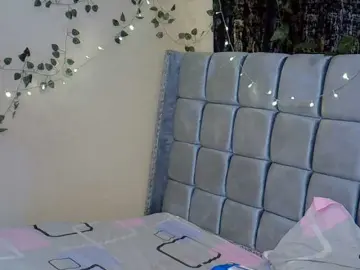 PetiteAlexa  live sex cam