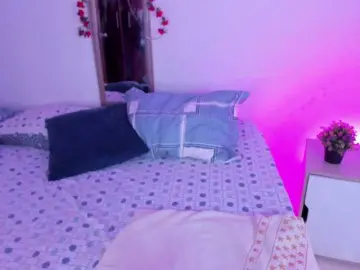 QueenLatina  live sex cam