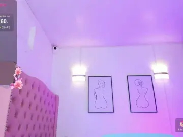 QueenLatina  live sex cam