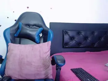Angela-Depp  live sex cam
