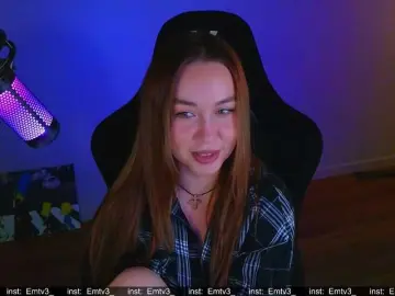 Emili1-  live sex cam
