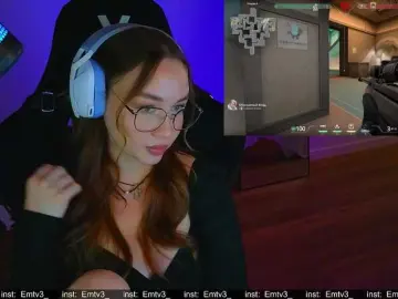 Emili1-  live sex cam