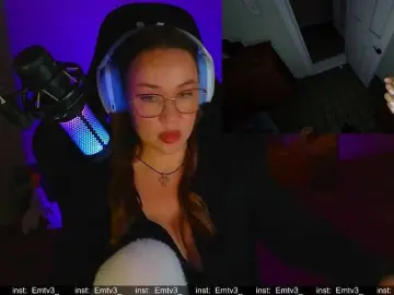 Emili1-  live sex cam