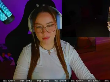 Emili1-  live sex cam