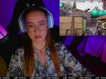 Emili1-  live sex cam