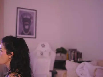 GiaInked  live sex cam