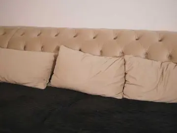 GiaInked  live sex cam
