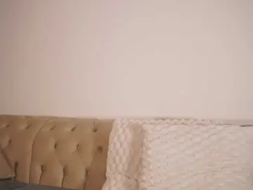 GiaInked  live sex cam