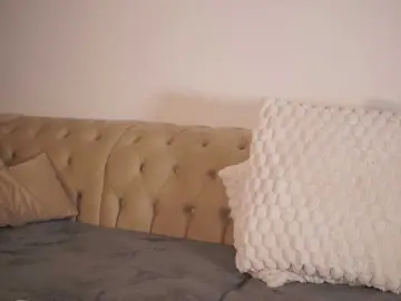 GiaInked  live sex cam