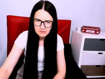 NadiaAmore  live sex cam