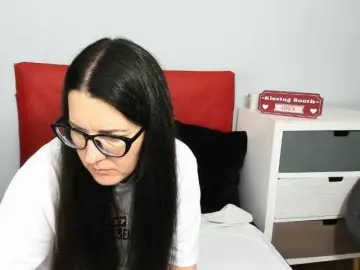NadiaAmore  live sex cam