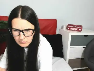 NadiaAmore  live sex cam