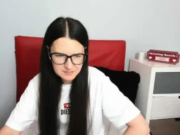 NadiaAmore  live sex cam