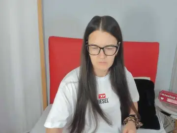 NadiaAmore  live sex cam