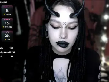 SatanSuccubus  live sex cam