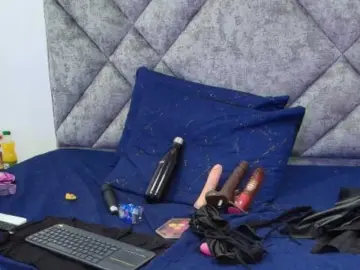 ShanteyLaurent  live sex cam