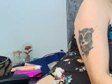 ShanteyLaurent  live sex cam