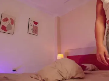 Sharlotte-1  live sex cam