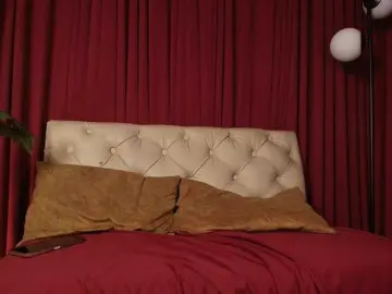 Sharlotte-1  live sex cam