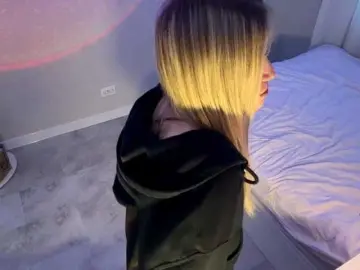 ToshikoCogill  live sex cam