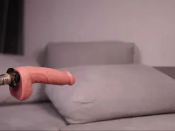 Fluffiebaby  live sex cam