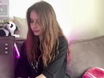 Kissnotilt  live sex cam