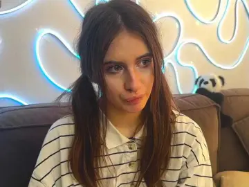 Kissnotilt  live sex cam
