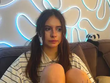 Kissnotilt  live sex cam