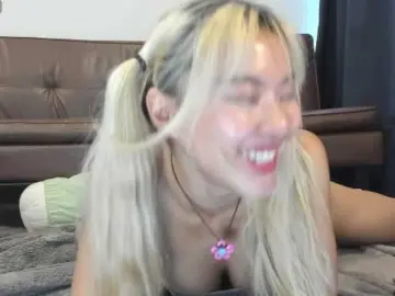 AlissaSky  live sex cam